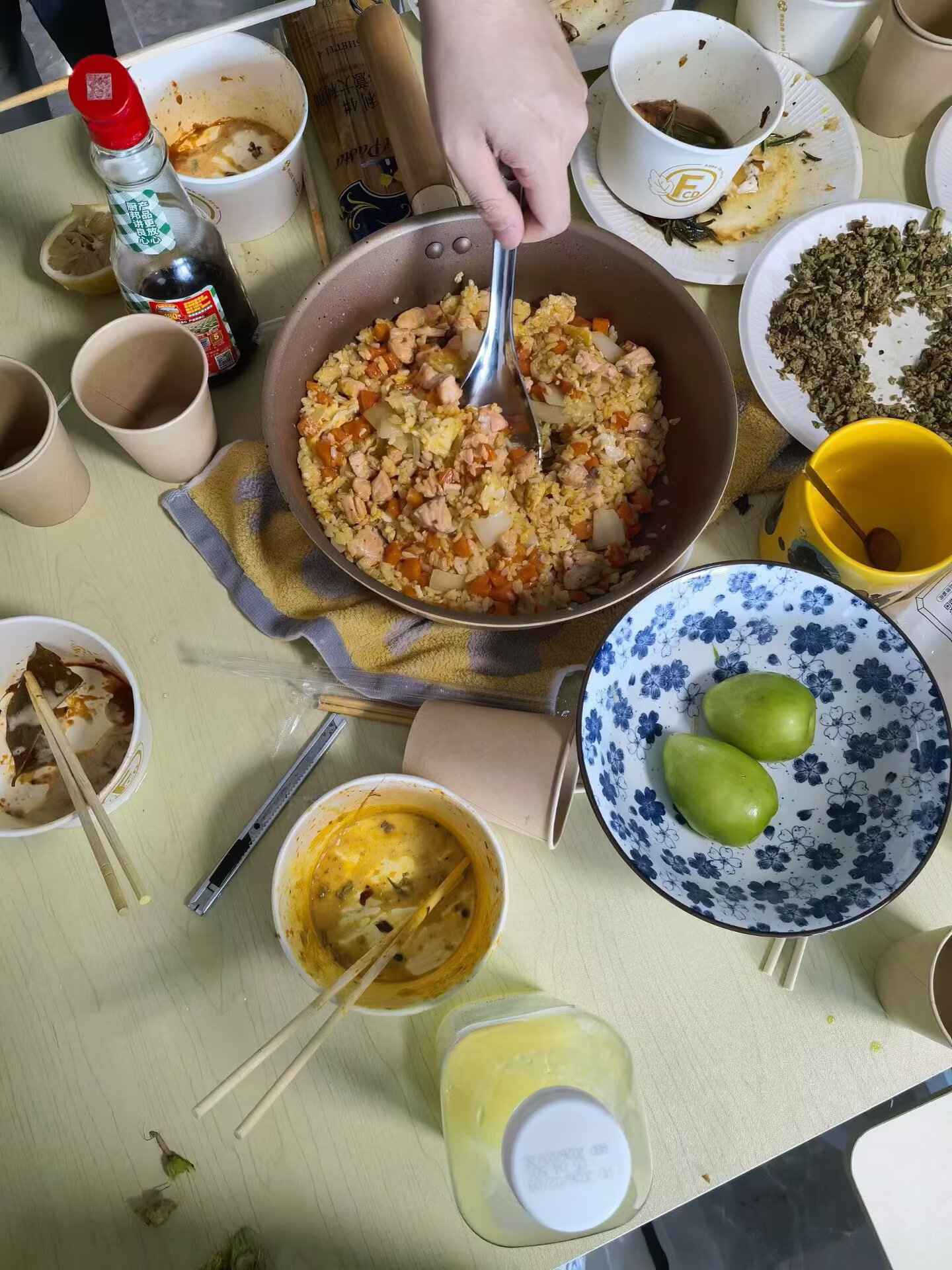 2026.03.14 没有一道菜在餐桌上留存超过一分钟，故未能